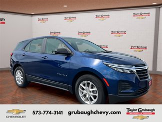 Used 2022 Chevrolet Equinox LS image 1