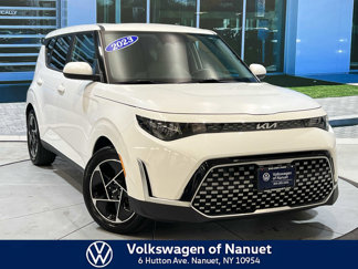 Used 2023 Kia Soul EX image 1