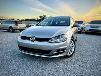 Used 2017 Volkswagen Golf SE image 1