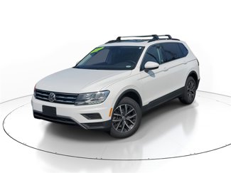 Used 2019 Volkswagen Tiguan SE image 1