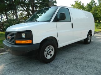 Used 2017 GMC Savana 2500 image 1