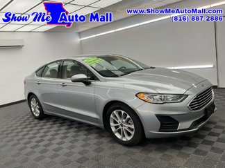 Used 2020 Ford Fusion SE image 1