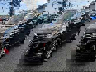 Used 2022 Chevrolet Traverse LT image 1