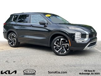Used 2023 Mitsubishi Outlander SE image 1