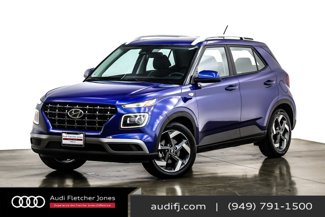 Used 2023 Hyundai Venue Limited image 1
