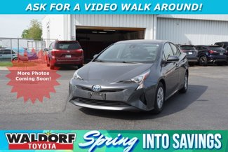 Used 2017 Toyota Prius Two image 1