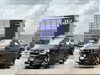 Used 2019 Volvo S60 T5 Momentum w/ Premium Package image 1