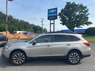 Used 2017 Subaru Outback 2.5i Limited image 1