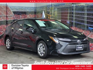 Used 2025 Toyota Corolla LE image 1
