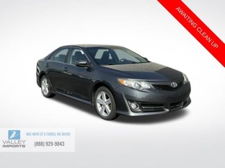 Used 2012 Toyota Camry SE image 1
