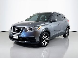 Used 2019 Nissan Kicks SV image 1