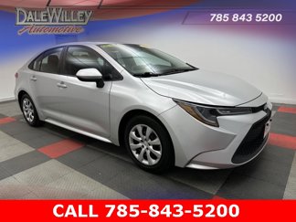 Used 2021 Toyota Corolla LE image 1