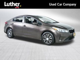 Used 2017 Kia Forte LX image 1