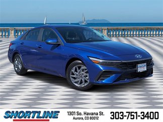 Used 2024 Hyundai Elantra SEL image 1