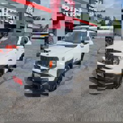 Used 2017 Jeep Renegade Altitude image 1