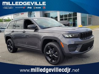 New 2025 Jeep Grand Cherokee Altitude image 1