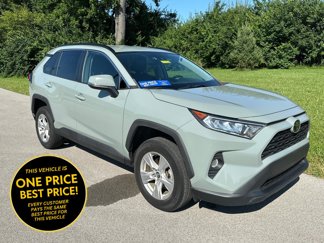 Used 2021 Toyota RAV4 XLE image 1