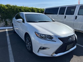Used 2017 Lexus ES 300h image 1