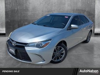 Used 2016 Toyota Camry SE image 1