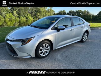 Used 2022 Toyota Corolla LE image 1