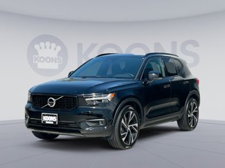 Used 2019 Volvo XC40 T4 R-Design image 1
