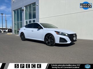 Used 2023 Nissan Altima 2.5 SR w/ SR Premium Package image 1