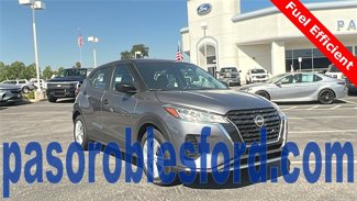 Used 2022 Nissan Kicks S image 1