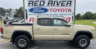 Used 2019 Toyota Tacoma TRD Off-Road image 1