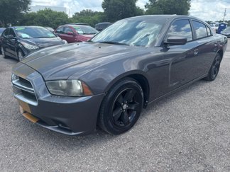 Used 2013 Dodge Charger SE image 1