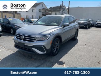 Certified 2022 Volkswagen Tiguan SE image 1
