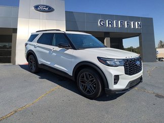 New 2025 Ford Explorer ST image 1