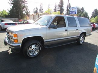 Used 1999 Chevrolet Suburban 4WD image 1