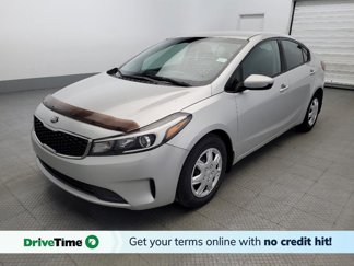 Used 2017 Kia Forte LX image 1