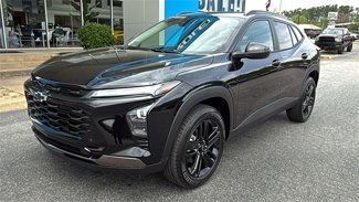 New 2025 Chevrolet Trax ACTIV w/ Driver Confidence Package image 1