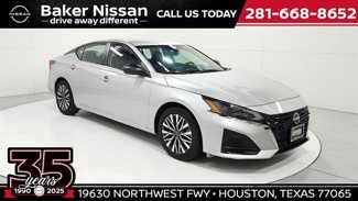 Used 2024 Nissan Altima 2.5 SV image 1
