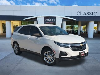 Used 2022 Chevrolet Equinox LS w/ LS Convenience Package image 1