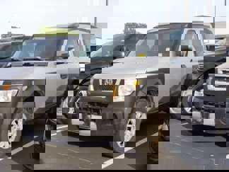Used 2004 Honda Element LX image 1
