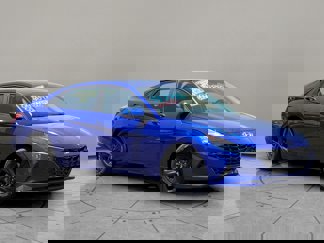 Used 2023 Hyundai Elantra SEL image 1