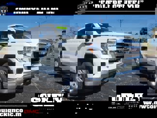 Used 2021 GMC Sierra 1500 SLE image 1
