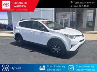 Used 2018 Toyota RAV4 SE image 1
