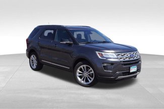 Used 2018 Ford Explorer XLT w/ Equipment Group 202A image 1