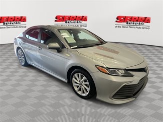 Used 2021 Toyota Camry LE image 1