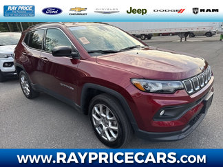 Used 2022 Jeep Compass Latitude image 1