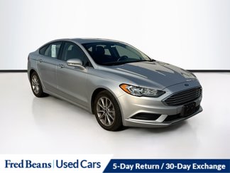 Used 2017 Ford Fusion SE w/ Fusion SE Technology Package image 1