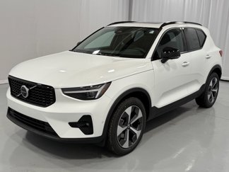 New 2025 Volvo XC40 B5 Plus w/ Protection Package Premier image 1