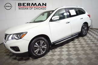 Used 2018 Nissan Pathfinder SV image 1