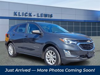 Used 2021 Chevrolet Equinox LS w/ LS Convenience Package image 1