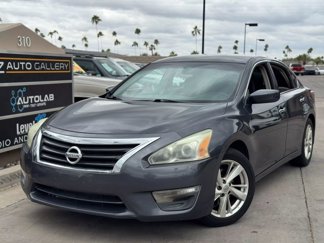 Used 2013 Nissan Altima 2.5 SV image 1