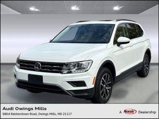 Used 2021 Volkswagen Tiguan SE w/ Panoramic Sunroof Package image 1