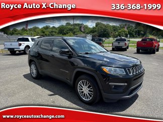 Used 2019 Jeep Compass Latitude image 1